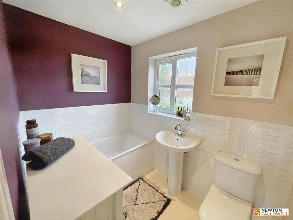 Enterprise Drive, Sutton Coldfield 3 bed detached house £399,995