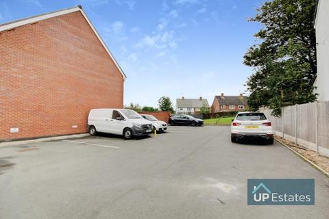 3 bedroom semi-detached house to rent, Bell Green Road, Coventry