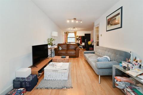 1 bedroom duplex for sale, St Georges Square, Limehouse, E14
