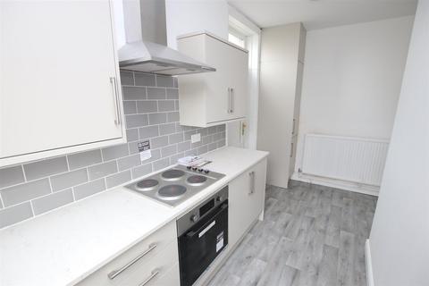 3 bedroom terraced house to rent - Victoria Road, Eccleshill