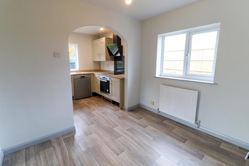 Eskasoni, Crackley Lane, Kenilworth 5 bed detached bungalow to rent £