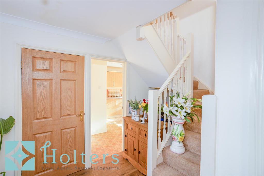 Oaktree View, Crossgates, Llandrindod Wells 4 bed detached house for
