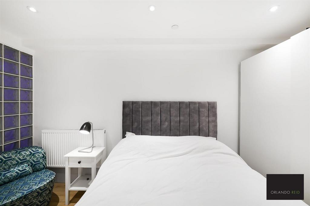 Flat 1 B, 137 Crescent Lane - g0xc VOe2v1ru Csx Wxg A2.