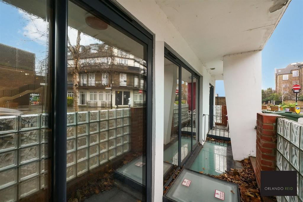 Flat 1 B, 137 Crescent Lane - Cof Re LWkpv UXozr Ycv BB.