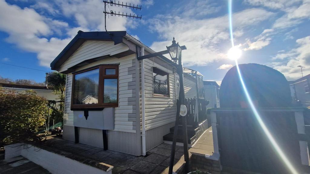 Cliff Top Park, Garforth, Leeds 2 bed park home for sale £115,000