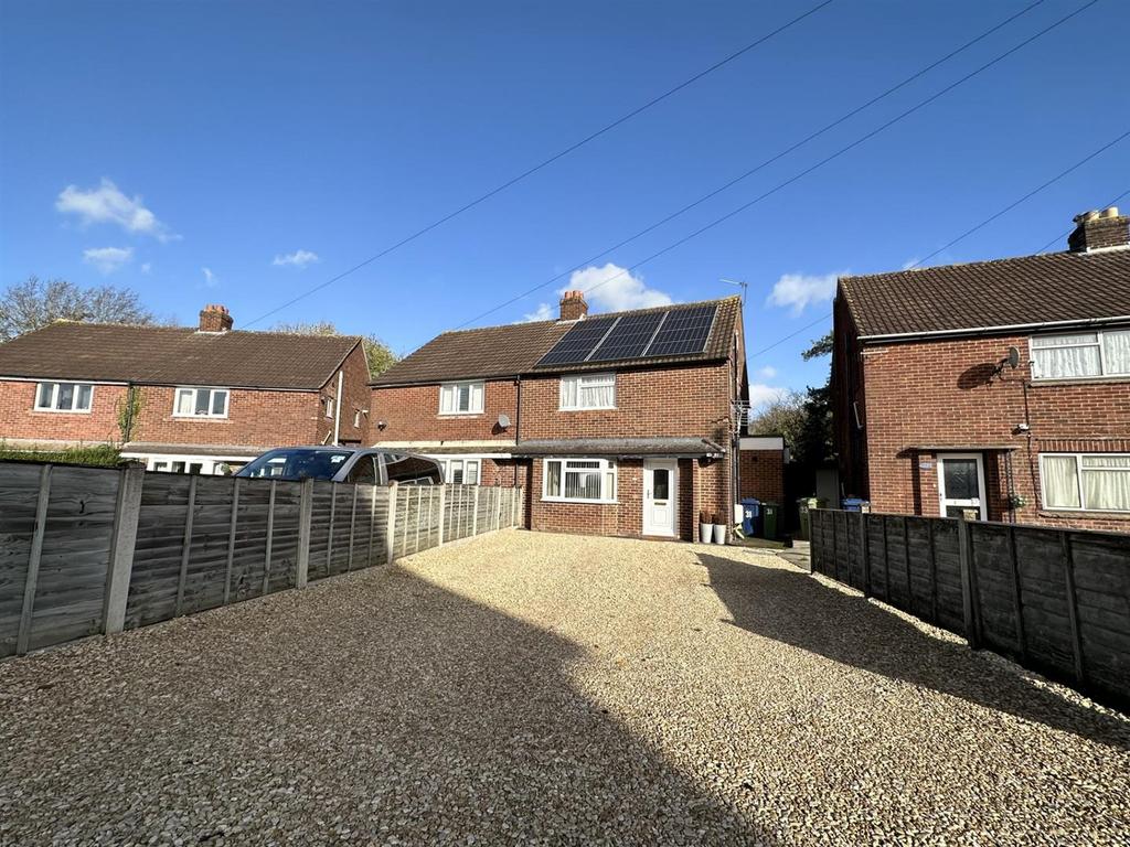 Melville Road, Churchdown, Gloucester 3 bed semidetached house for