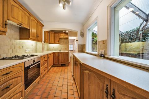 21 Gardner Road, Guildford, GU1 4PG