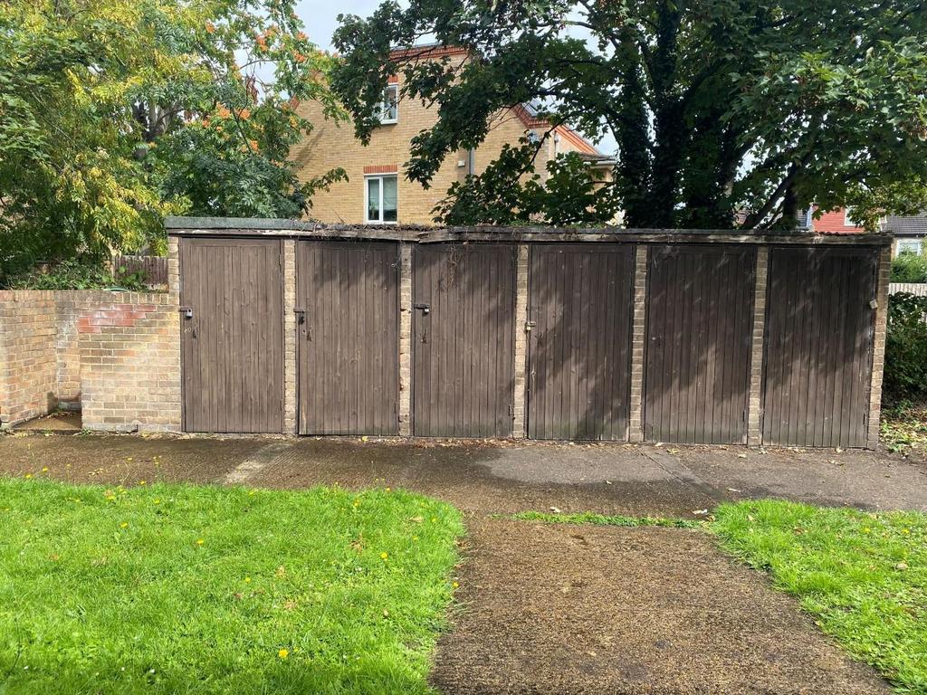 Storage shed.jpg
