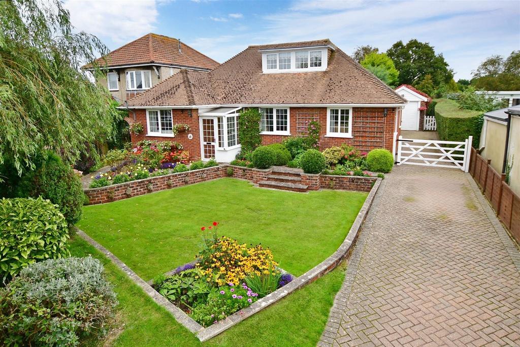 Wyatts Lane, Northwood, Isle of Wight 4 bed detached house for sale £