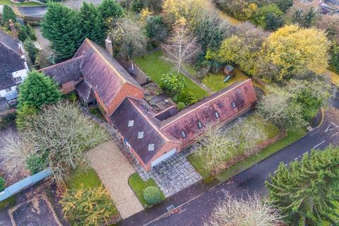 7 bedroom barn conversion for sale - Longhope Close, Winyates Green, Redditch, Worcestershire, B98