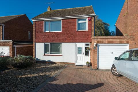 3 bedroom detached house for sale, Rydal Avenue, Ramsgate, CT11