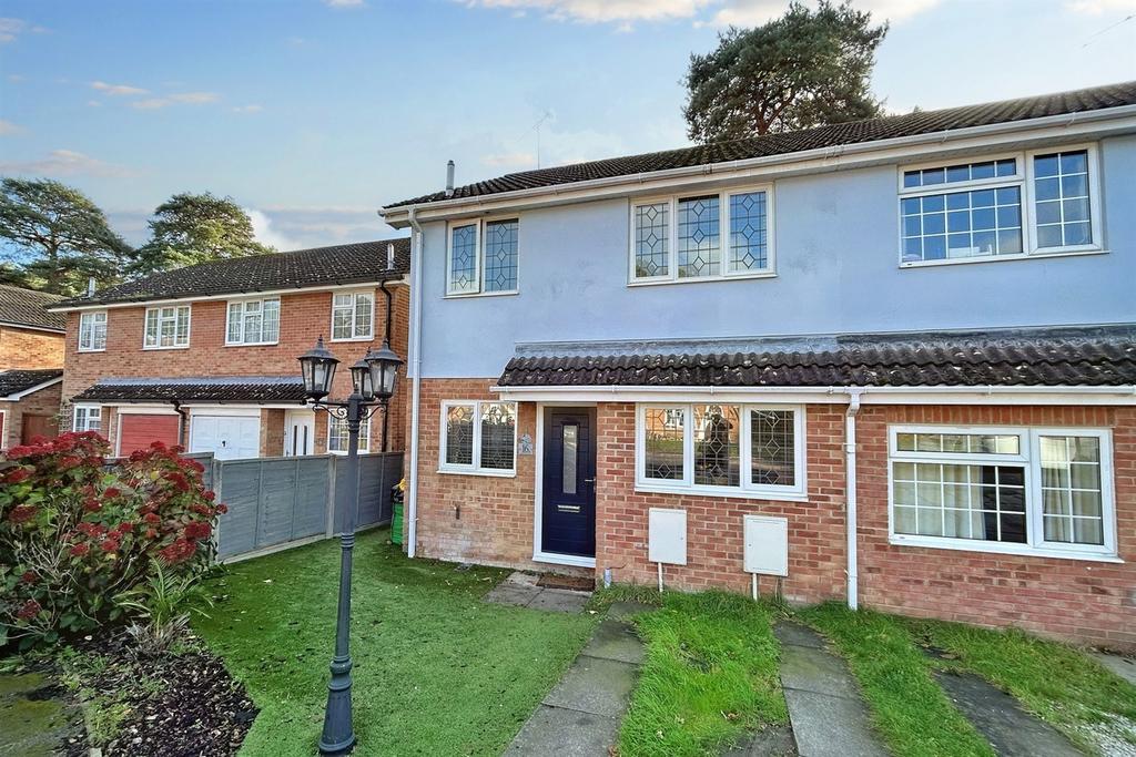 Creekmoor 3 bed semidetached house for sale £349,950