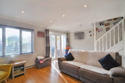 16 Blackbird Close, Creekmoor, Poole, BH17 7YA