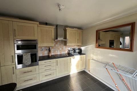 15 Ingleside, Colnbrook, Slough, SL3 0PD