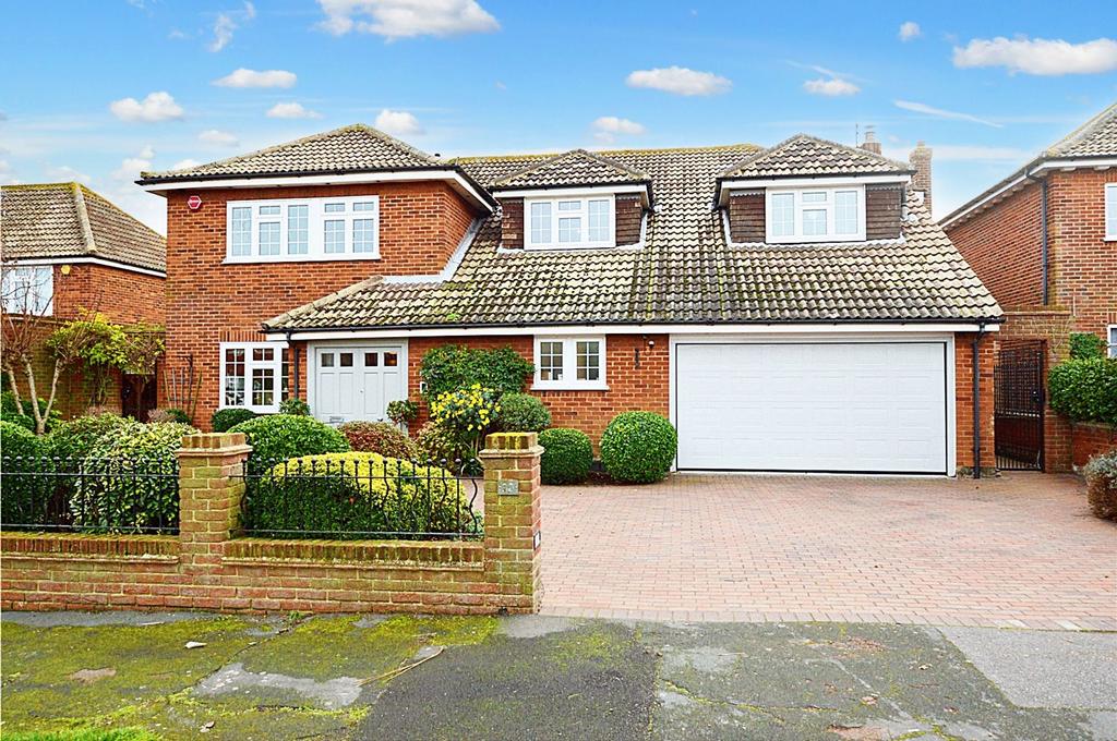Lodwick, Shoeburyness, SS3 5 bed detached house for sale £1,800,000