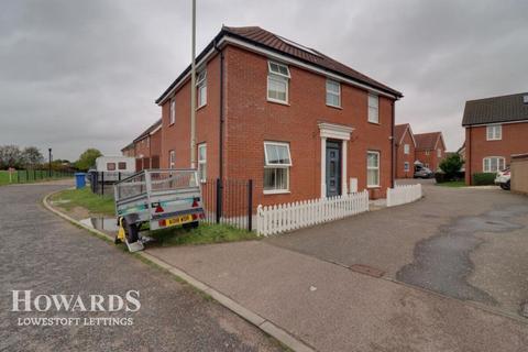 4 bedroom detached house to rent, Buttermere Way, Lowestoft