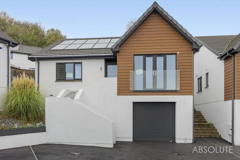 5 bedroom detached house for sale, Martinique Gardens, Torquay, TQ2