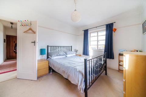 1 bedroom flat for sale, Sheen Court,  Richmond,  TW10
