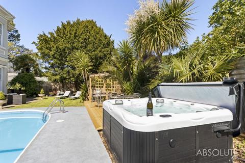 undefined, Meadfoot Sea Road, Torquay, TQ1