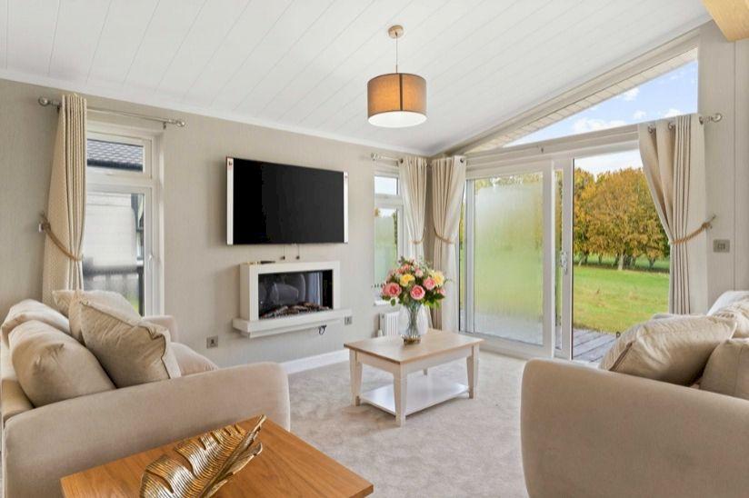 Cambridge Country Club, Toft Road CB23 2 bed lodge for sale £350,000