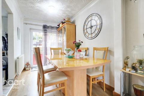 22 Coller Crescent, Dartford, DA2 7JL