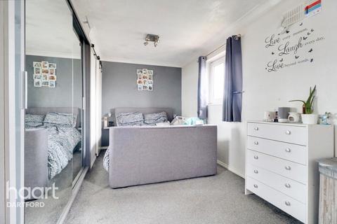 22 Coller Crescent, Dartford, DA2 7JL