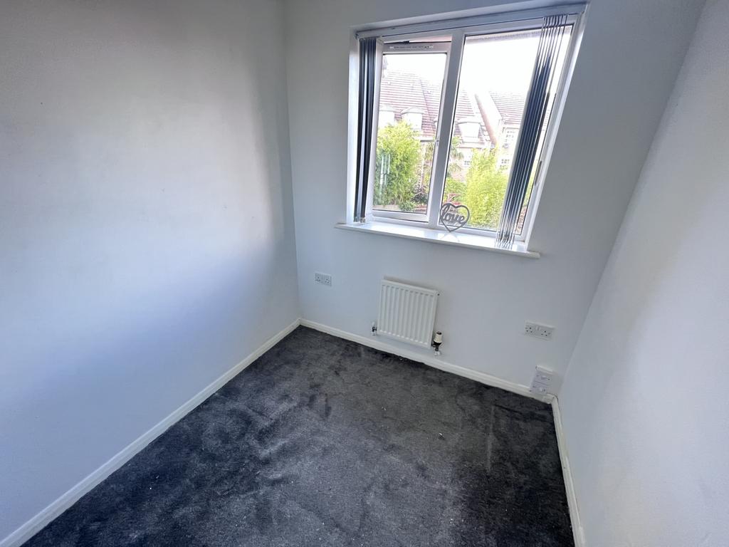 Rear bedroom 3