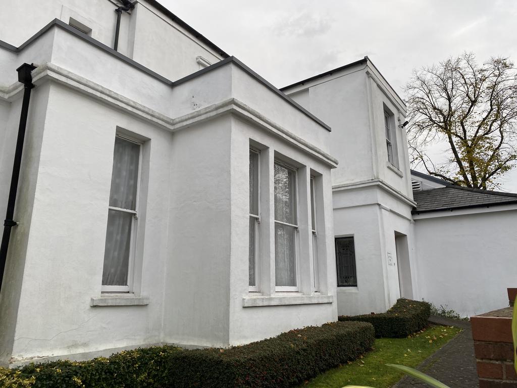 Compton Road, Wolverhampton WV3 2 bed apartment £795 pcm (£183 pw)