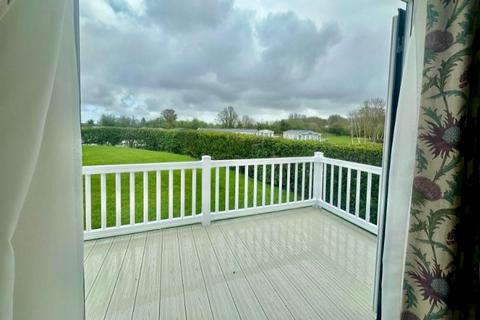 2 bedroom static caravan for sale, Waters Edge Country Park, River Rd FY5