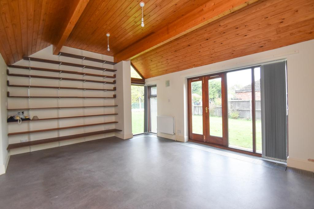 Games room/studio