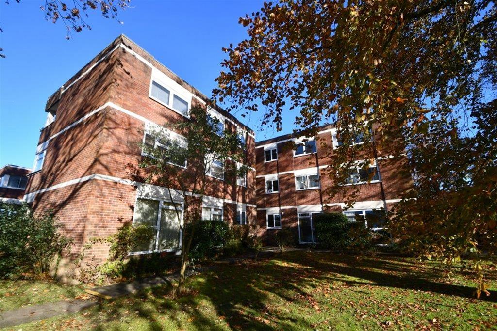 Warren Road, Guildford GU1 2 bed apartment to rent £1,625 pcm (£375 pw)