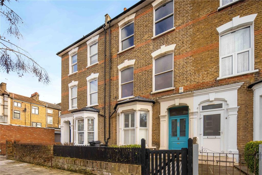 Alvington Crescent, Dalston, London, E8 4 bed terraced house for sale