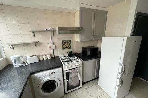 1 bedroom in a house share to rent, Room 1 Bellmeadow Way, Druids Heath, B14 5RR