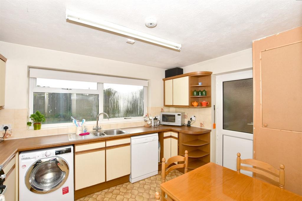 Hoblands, Haywards Heath, West Sussex 4 bed detached house for sale £