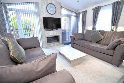 2 bedroom lodge for sale, Finlake Holiday Resort & Spa, Newton Abbot TQ13