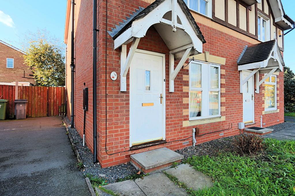 Coleford Road, Off Barkbythorpe Road, LE4 3 bed semidetached house for