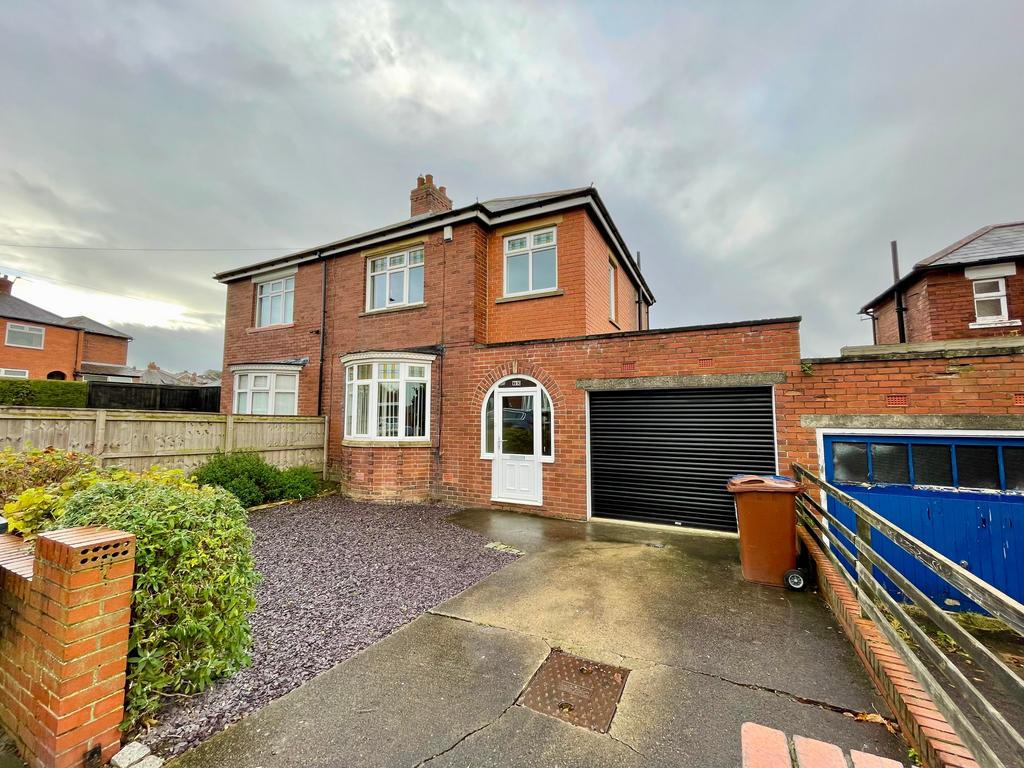 Earls Drive Denton Burn Newcastle Upon Tyne Ne15 3 Bed Semi Detached