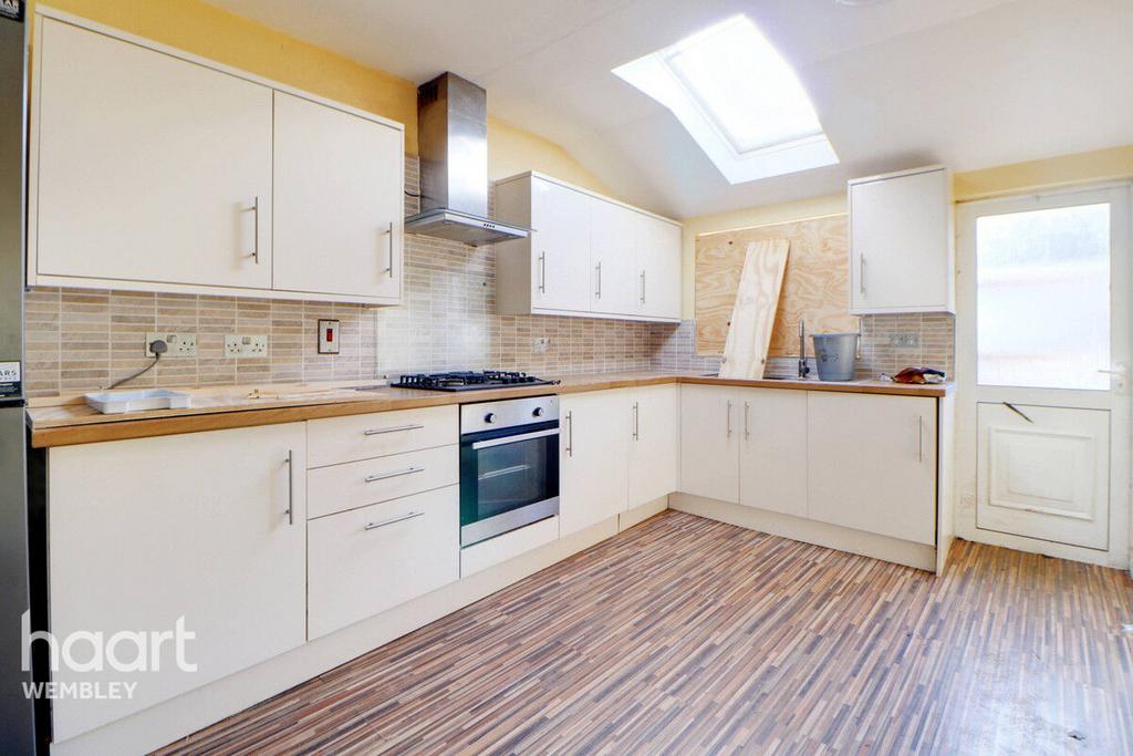 Wembley Central 2 bed for sale £380,000