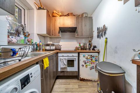 1 bedroom flat for sale, High Wycombe,  Buckinghamshire,  HP11