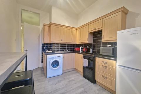 2 bedroom flat to rent, Hayburn Street, Partick, Glasgow, G11