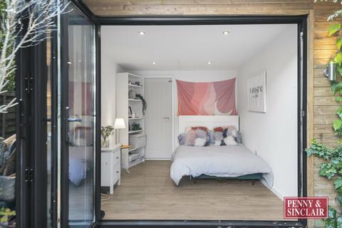 29 Harpsden Road, Henley-on-thames, RG9 1EE