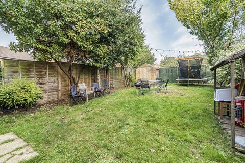 3 Avens Way, Oxford, OX4 7WL