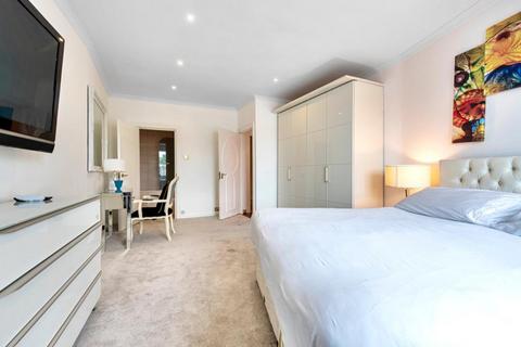 3 bedroom apartment for sale, London SW3