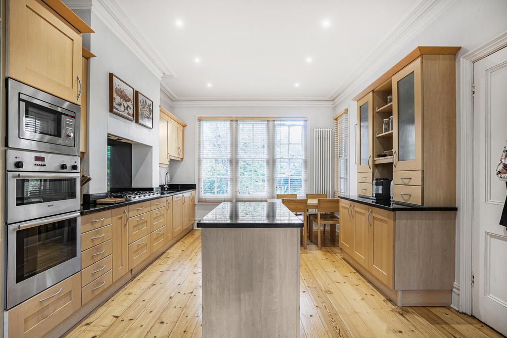 Farndon Road, Oxford 4 bed end of terrace house to rent £5,495 pcm (£