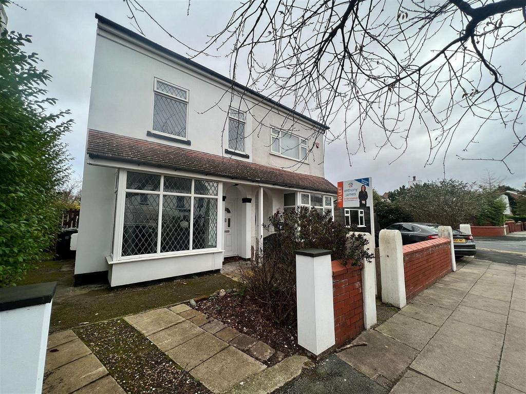 Halsall Road Birkdale Southport PR8 3DB 2 bed semidetached house £