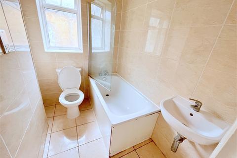 2 bedroom flat to rent, Benin Street, Lewisham, London,