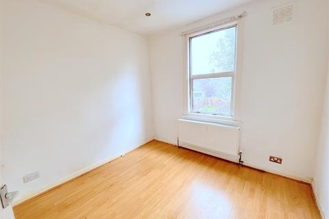 2 bedroom flat to rent, Benin Street, Lewisham, London,