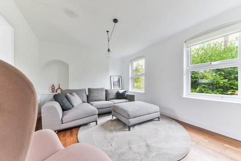 2 bedroom terraced house to rent - East Ferry Road, E14