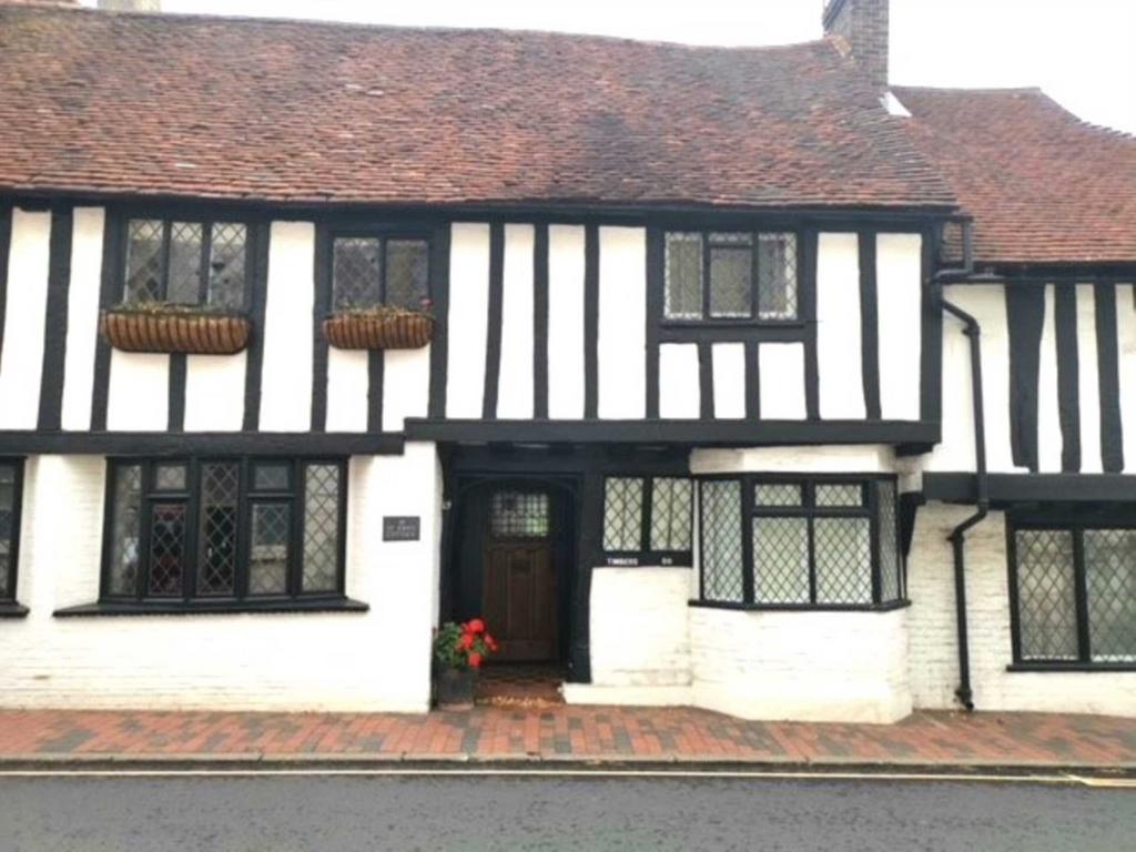 Southover High Street, Lewes 3 bed cottage for sale £725,000