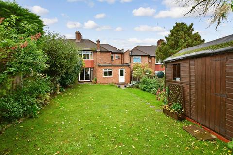 24 The Vale, Woodford Green, IG8 9BX